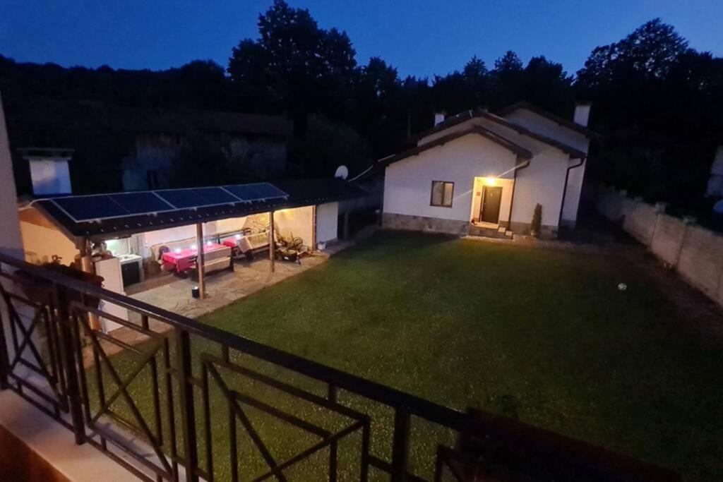 Двете Къщи В Планината Villa Beli Osŭm Dış mekan fotoğraf